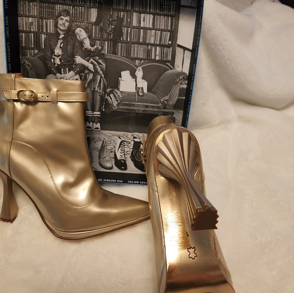 John Fluevog Dionysus Boots 11 gorgeous shoes - Picture 4 of 16